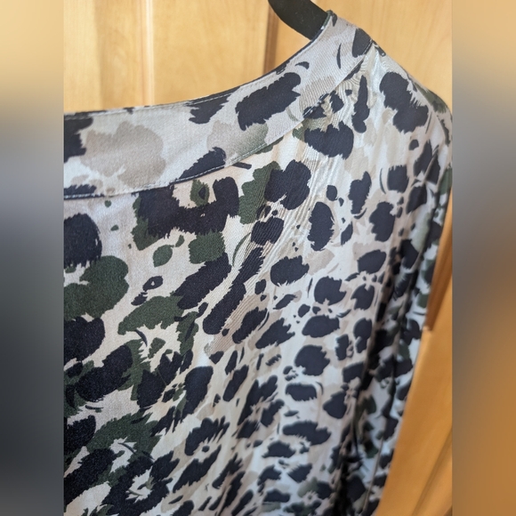 Tribal Animal Print Blouse - Picture 7 of 8